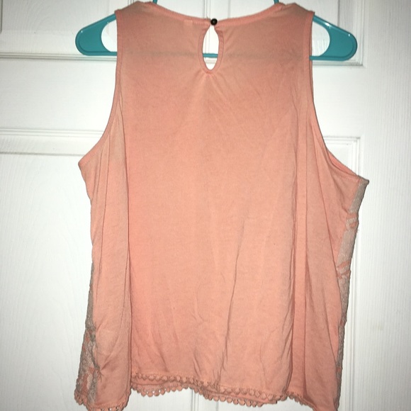 Peach colored shirt - Picture 4 of 5